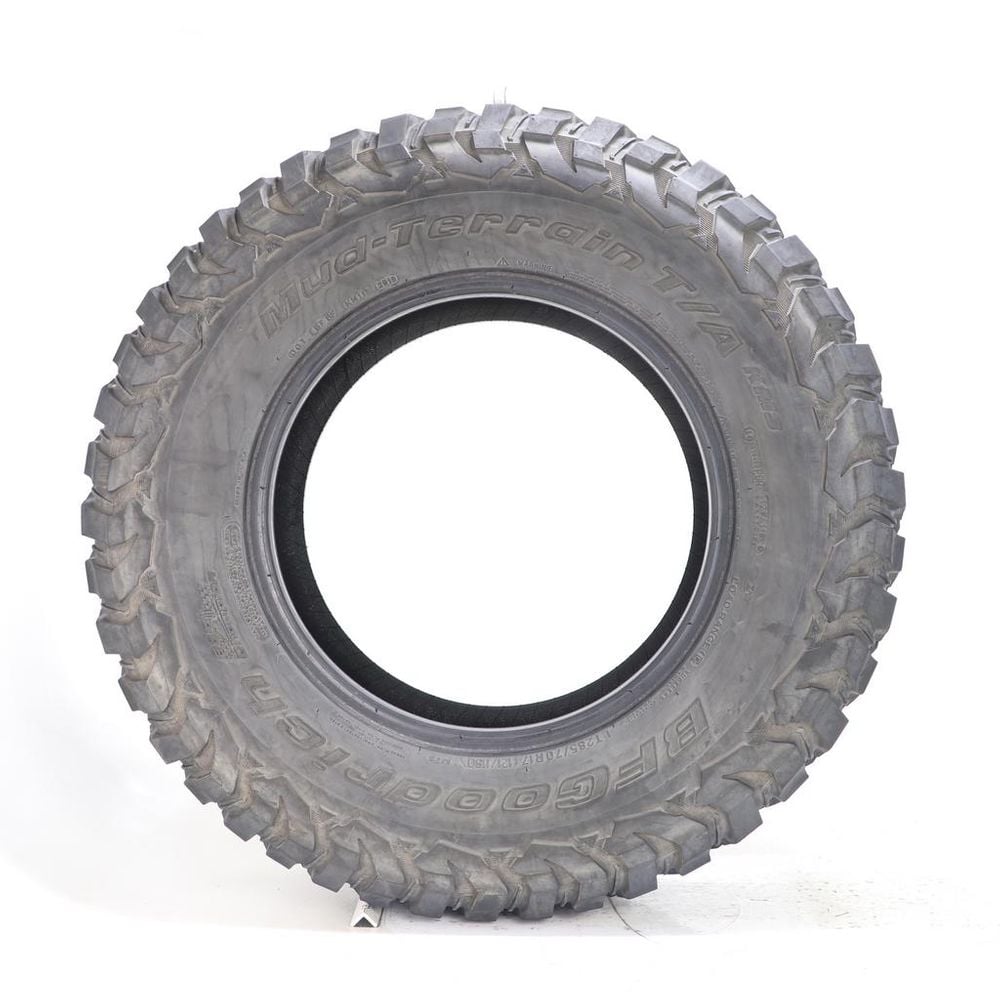 Set of (2) Used LT 285/70R17 BFGoodrich Mud-Terrain T/A KM3 121/118Q - 13.5-14/32 - Image 3