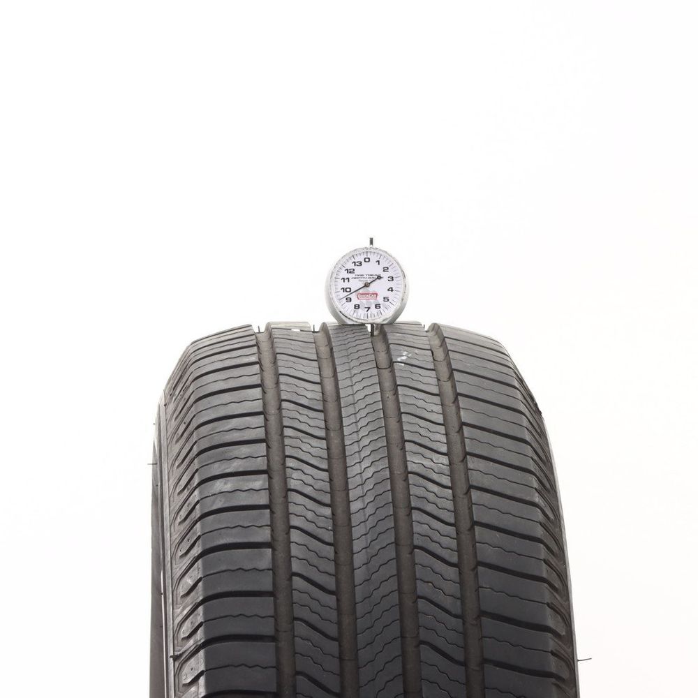 Used 235/65R17 Michelin Defender 2 104H - 9.5/32 - Image 2