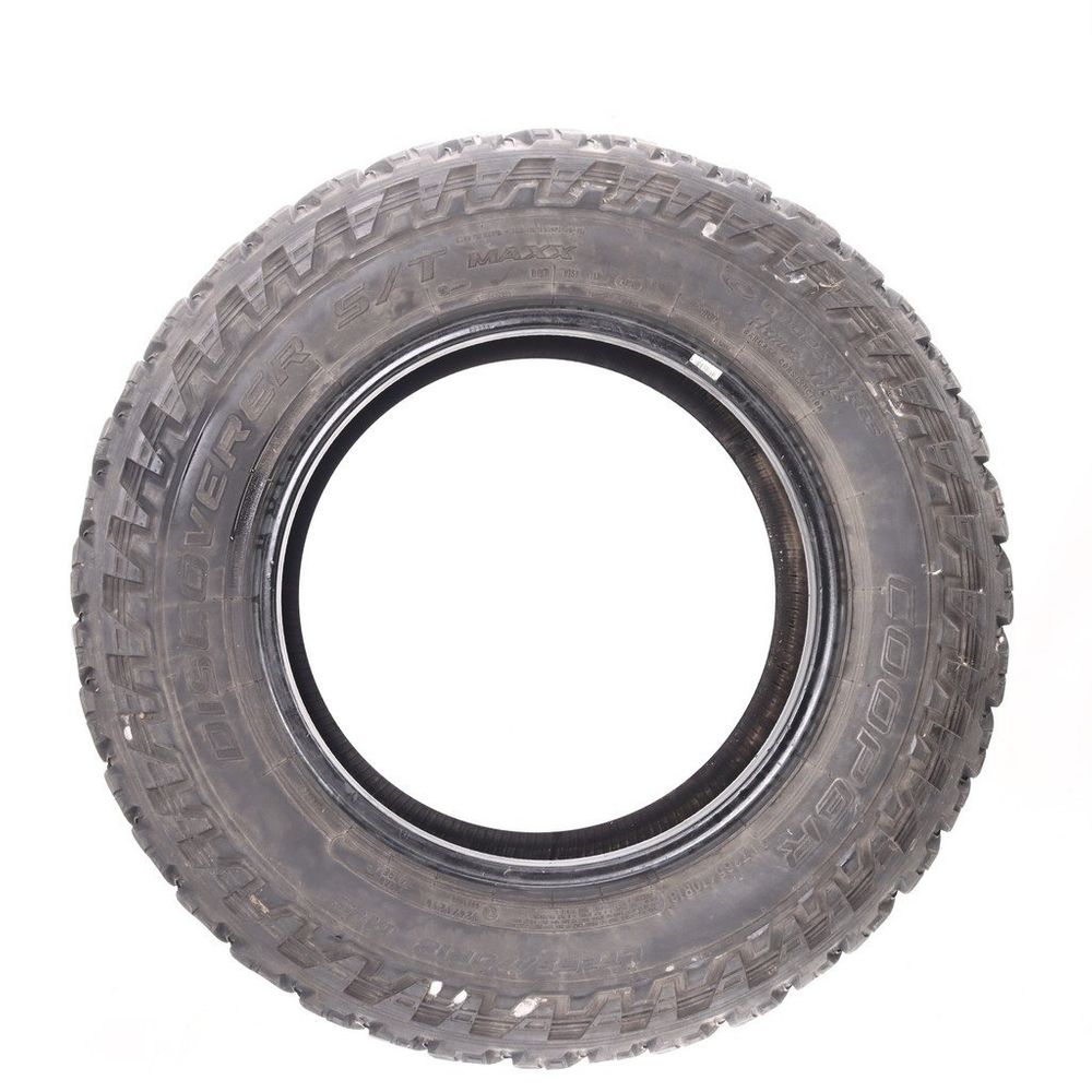 Used LT 265/70R18 Cooper Discoverer S/T Maxx 124/121Q E - 8.5/32 - Image 3