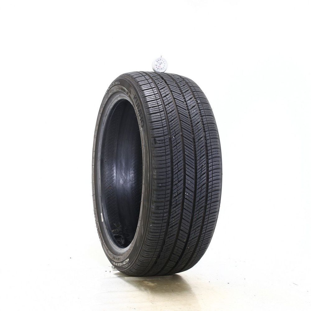 Set of (2) Used 235/40R19 Kumho Solus TA51a 96V - 6.5-8/32 - Image 4