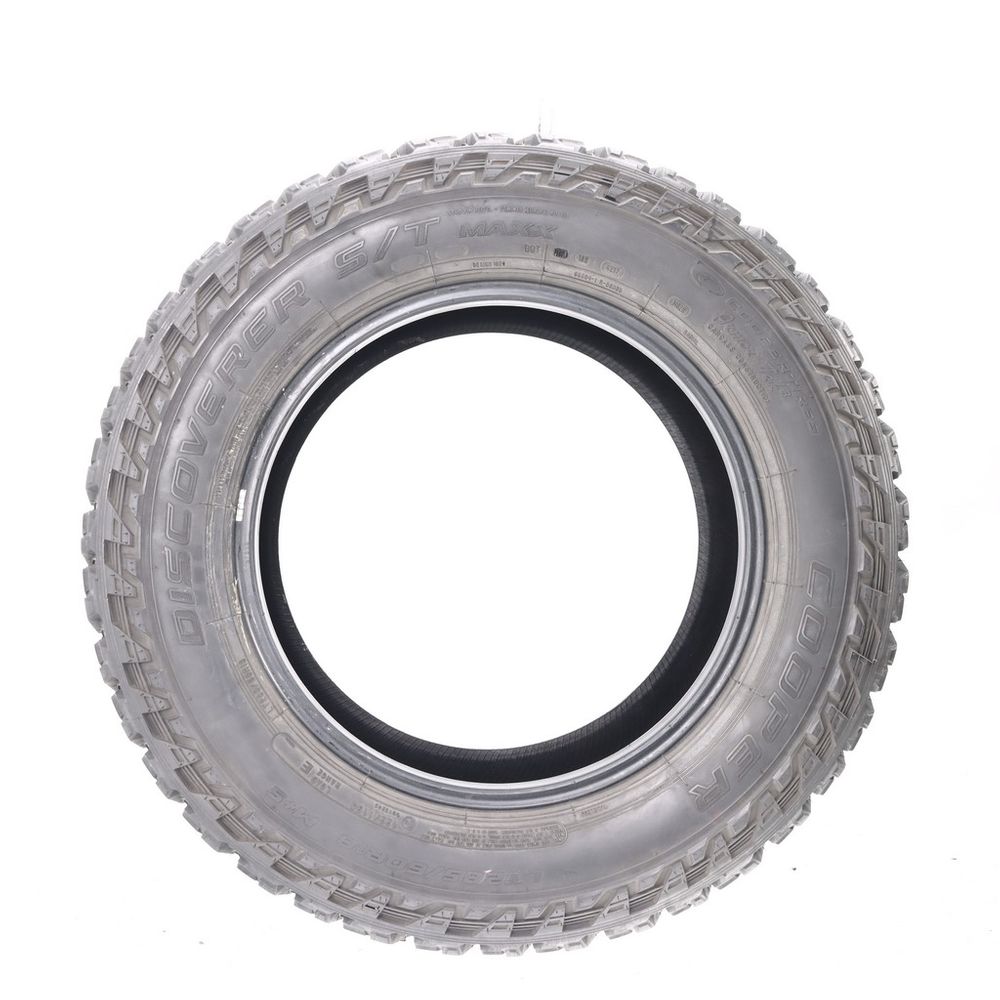 Used LT 285/60R18 Cooper Discoverer S/T Maxx 122/119Q E - 9.5/32 - Image 3