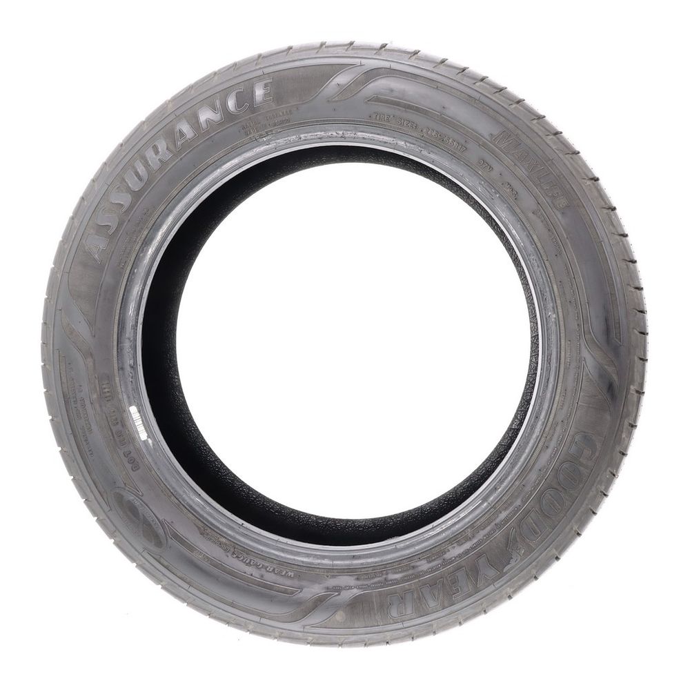 Used 225/55R17 Goodyear Assurance MaxLife 97V - 8.5/32 - Image 3