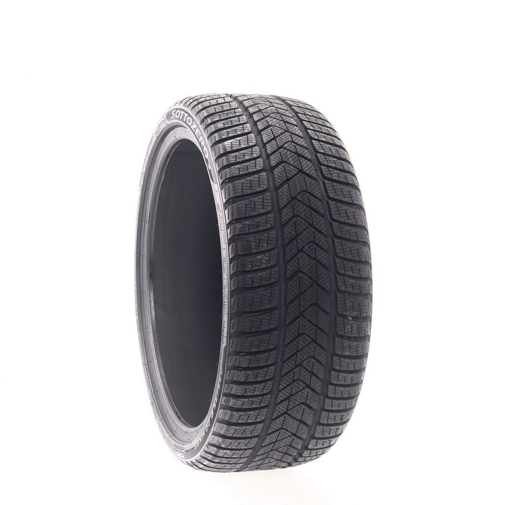 Set of (2) New 235/35R20 Pirelli Winter Sottozero 3 92W - Image 1