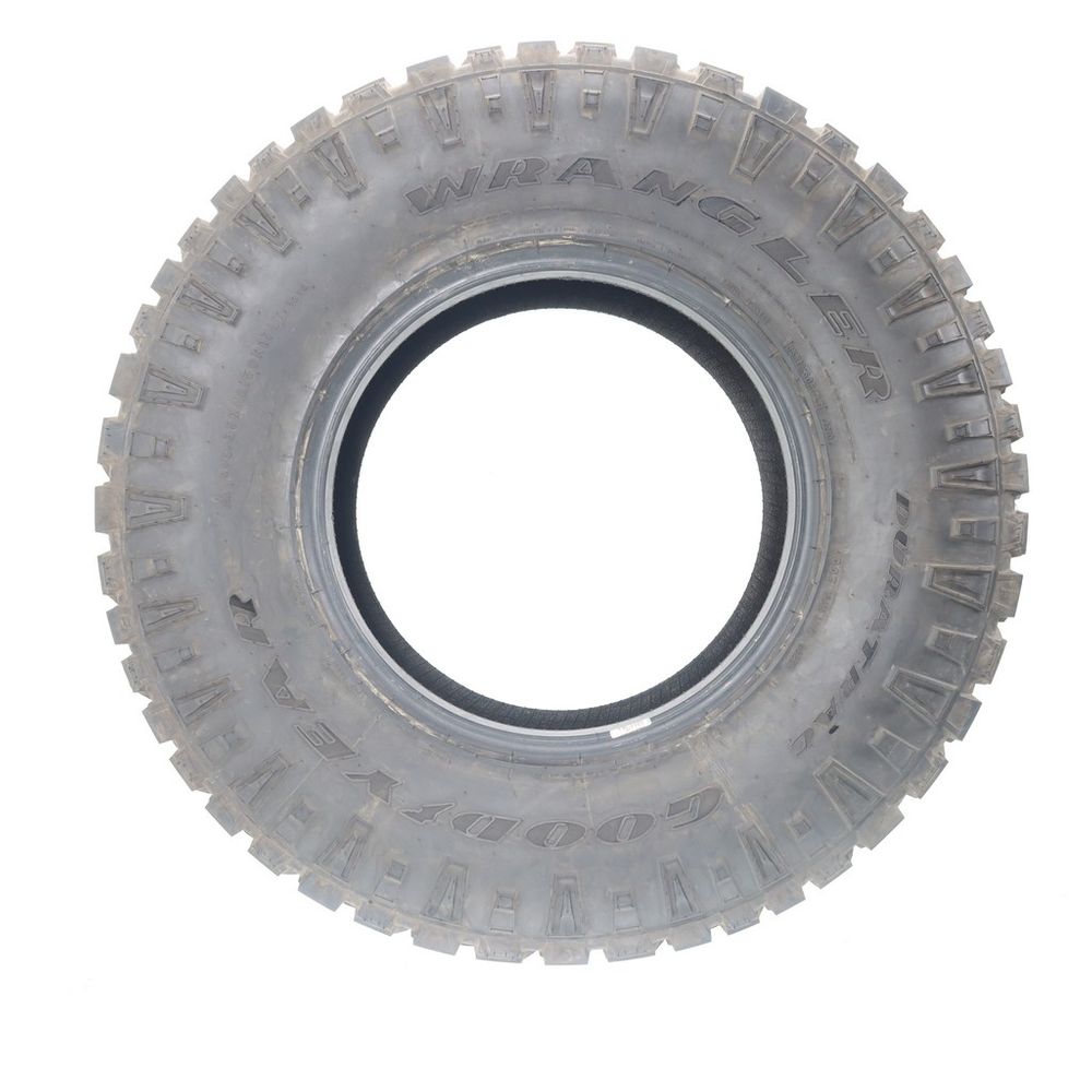 Used LT 35X12.5R17 Goodyear Wrangler Duratrac 121Q E - 17/32 - Image 3
