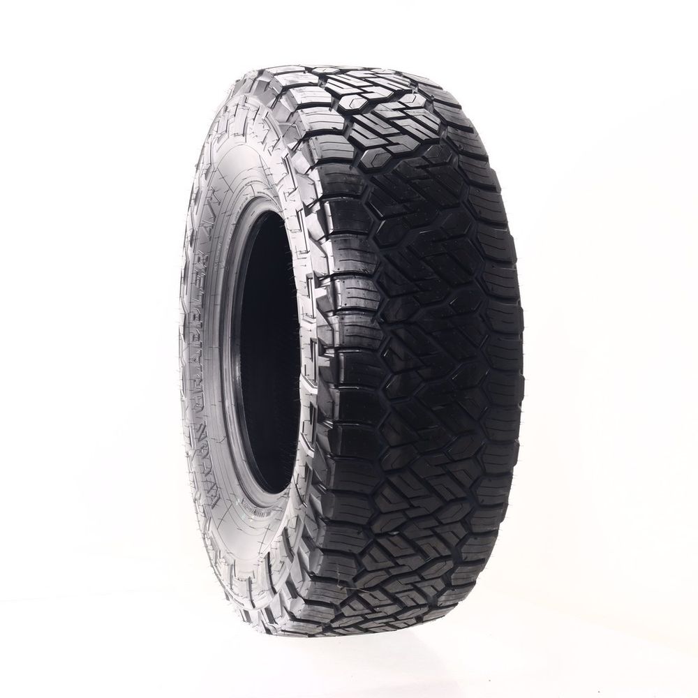 New-N 315/70R17 Nitto Recon Grappler A/T 116T | Utires