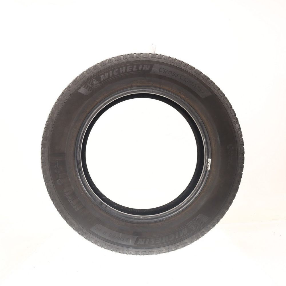 Used 235/65R17 Michelin CrossClimate 2 104T - 7/32 - Image 3