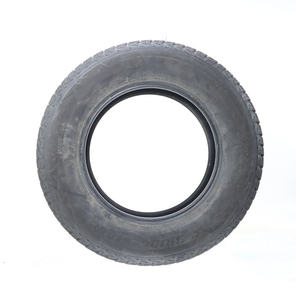 Set of (2) Used 255/70R18 Bridgestone Blizzak DM-V2 112S - 6.5-7/32 - Image 3