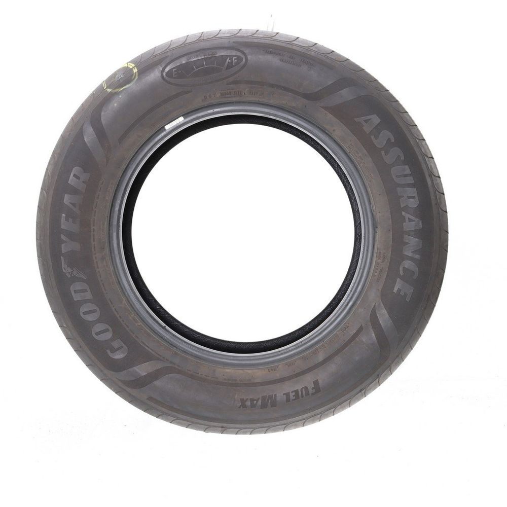 Set of (2) Used 255/65R18 Goodyear Assurance Fuel Max 111H - 6-6.5/32 - Image 3