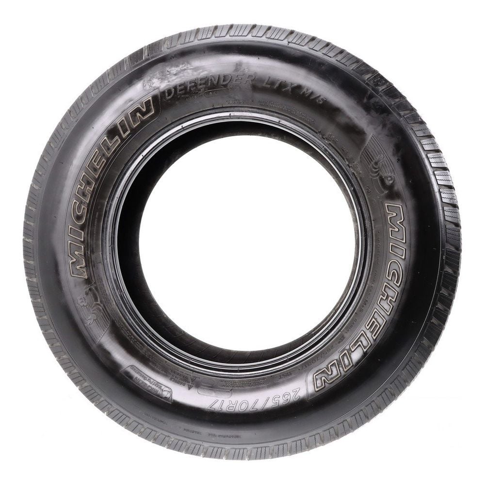 Set of (4) Used 265/70R17 Michelin Defender LTX M/S 115T - 7.5-9/32 - Image 6