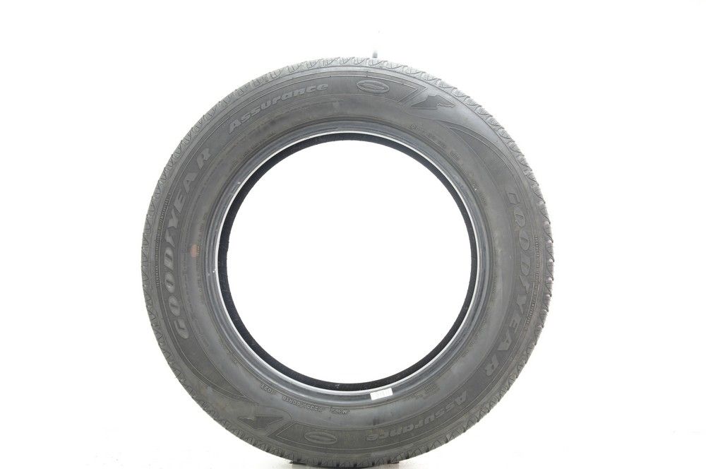 Used 235/60R18 Goodyear Assurance 102T - 7.5/32 - Image 2