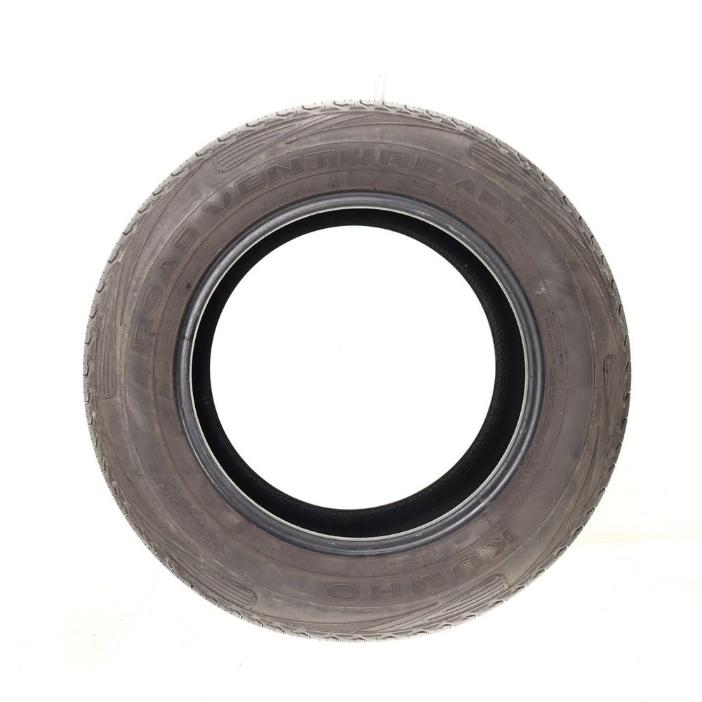 Set of (2) Used 275/55R17 Kumho Road Venture APT 109H - 9-10/32 - Image 3