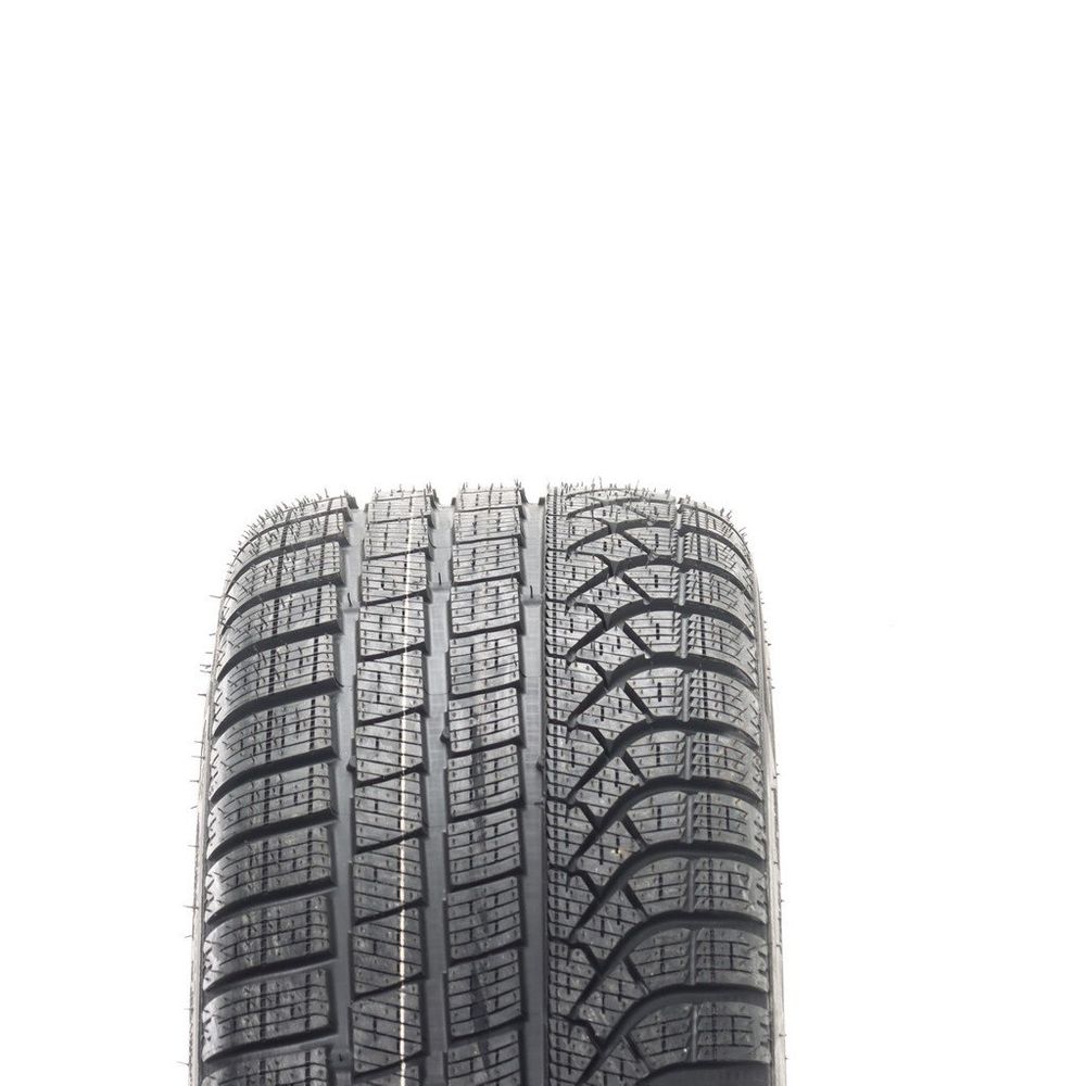 New 245/40R19 Pirelli P Zero Run Flat 98H - Image 2