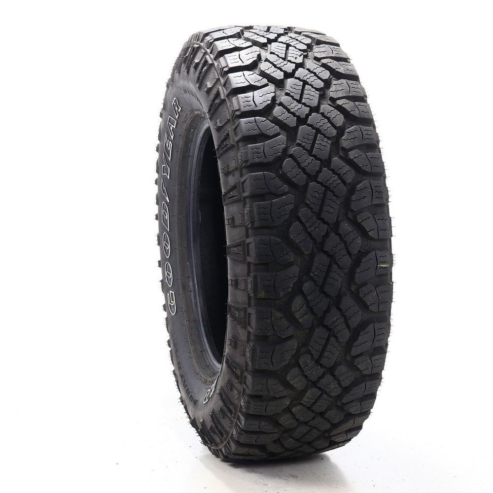 Used LT 275/70R18 Goodyear Wrangler Duratrac 125/122R E - 15/32 - Image 1