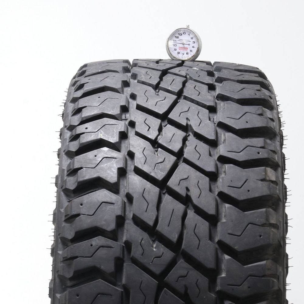 Used LT 295/55R20 Cooper Discoverer S/T Maxx 123/120Q - 10.5/32 - Image 2