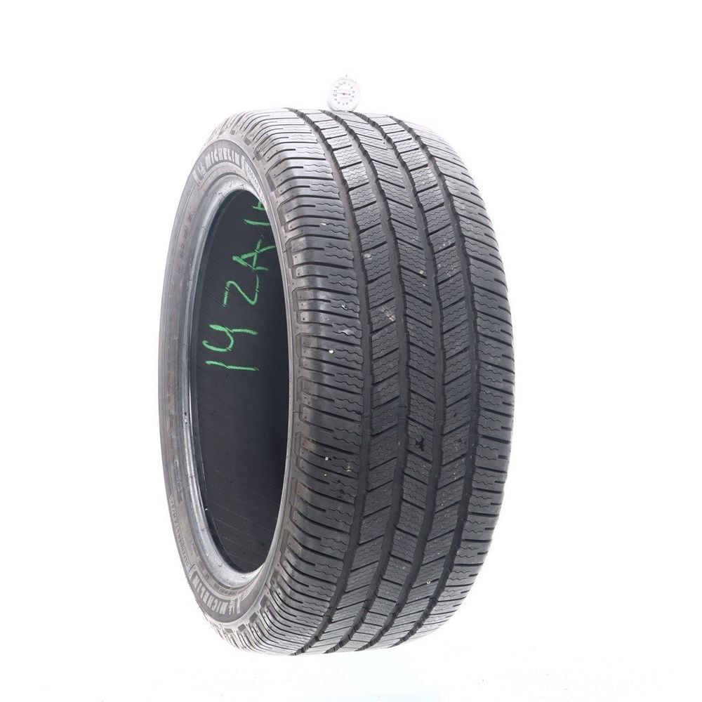 Used 305/40R22 Michelin Defender LTX M/S 2 114H - 10.5/32 - Image 1