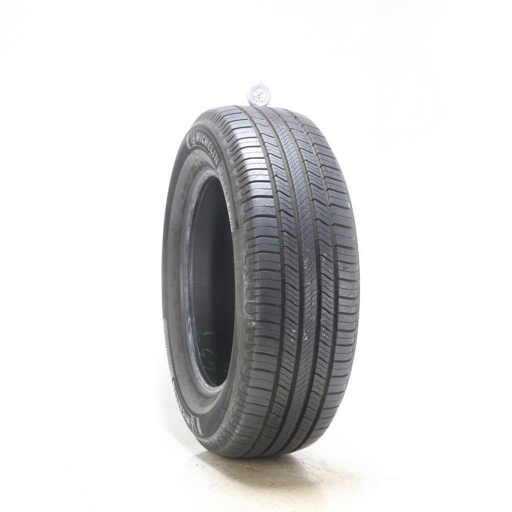 Used 235/65R18 Michelin Defender 2 106H - 9/32 - Image 1