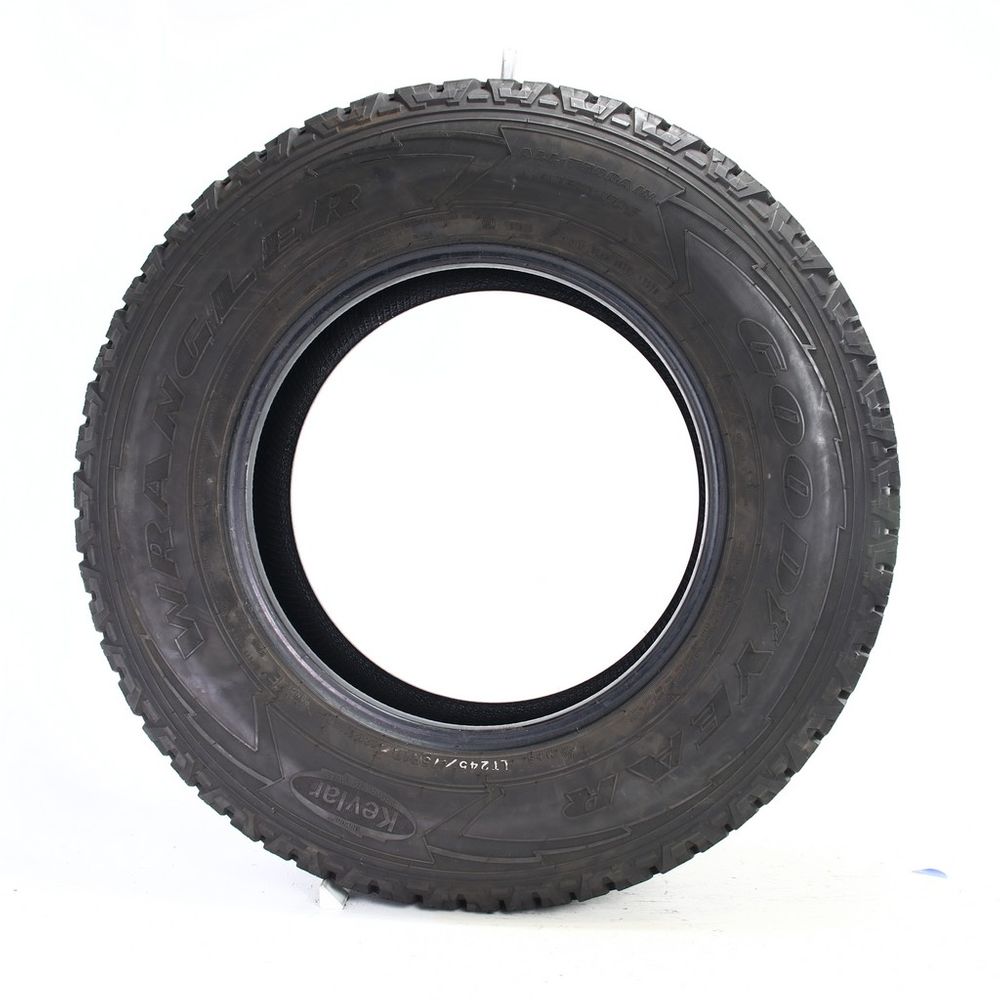 Set of (2) Used LT 245/75R17 Goodyear Wrangler All-Terrain Adventure Kevlar 121/118S E - 12-13/32 - Image 3