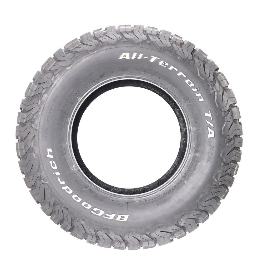 New LT 295/70R17 BFGoodrich All-Terrain T/A KO2 121/118S E - Image 3