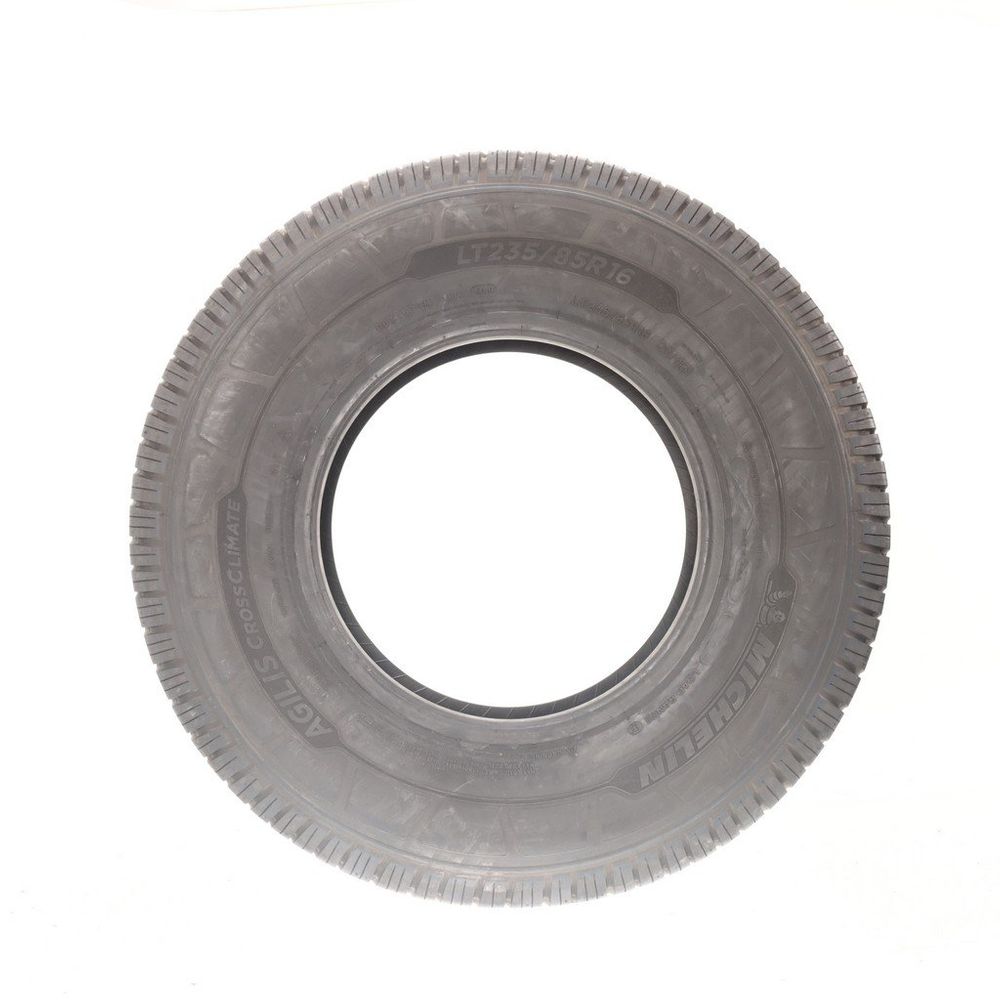 Set of (4) New LT 235/85R16 Michelin Agilis CrossClimate  120/116R E - Image 3