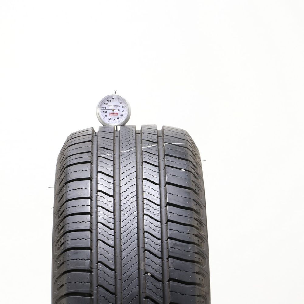 Set of (2) Used 215/65R17 Michelin Defender 2 103H - 10-10.5/32 - Image 5