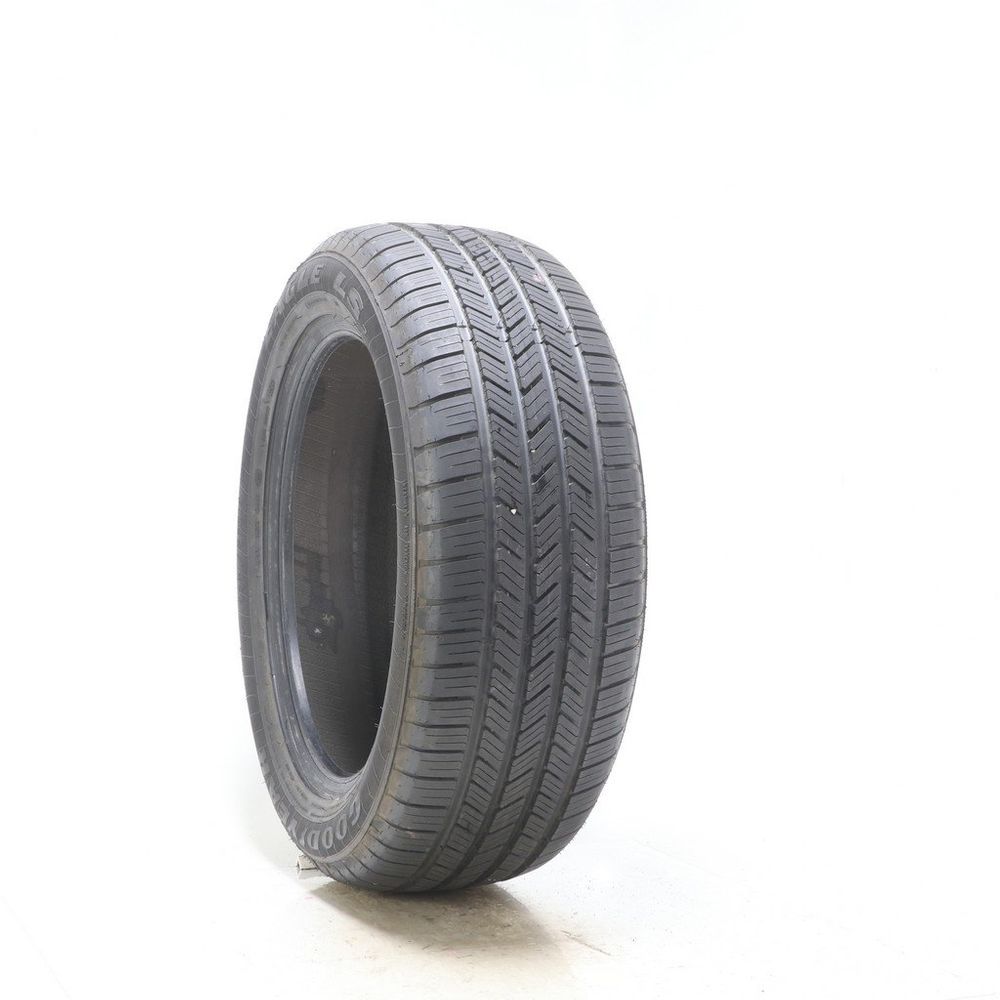 Set of (2) Driven Once 235/55R19 Goodyear Eagle LS-2 AO 101H - 10/32 - Image 1
