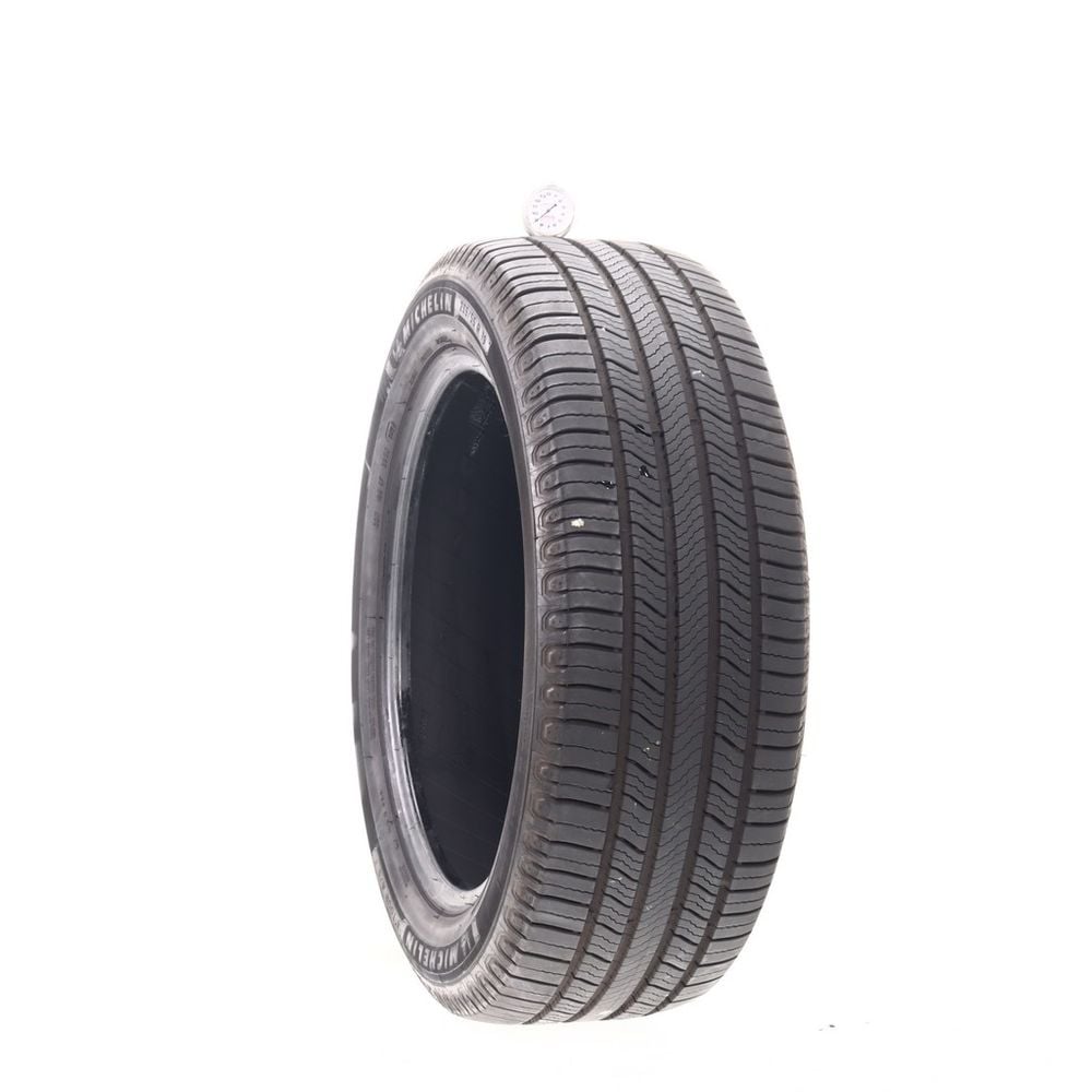Set of (4) Used 235/55R19 Michelin X Tour A/S 2 105H - 9-9.5/32 - Image 1