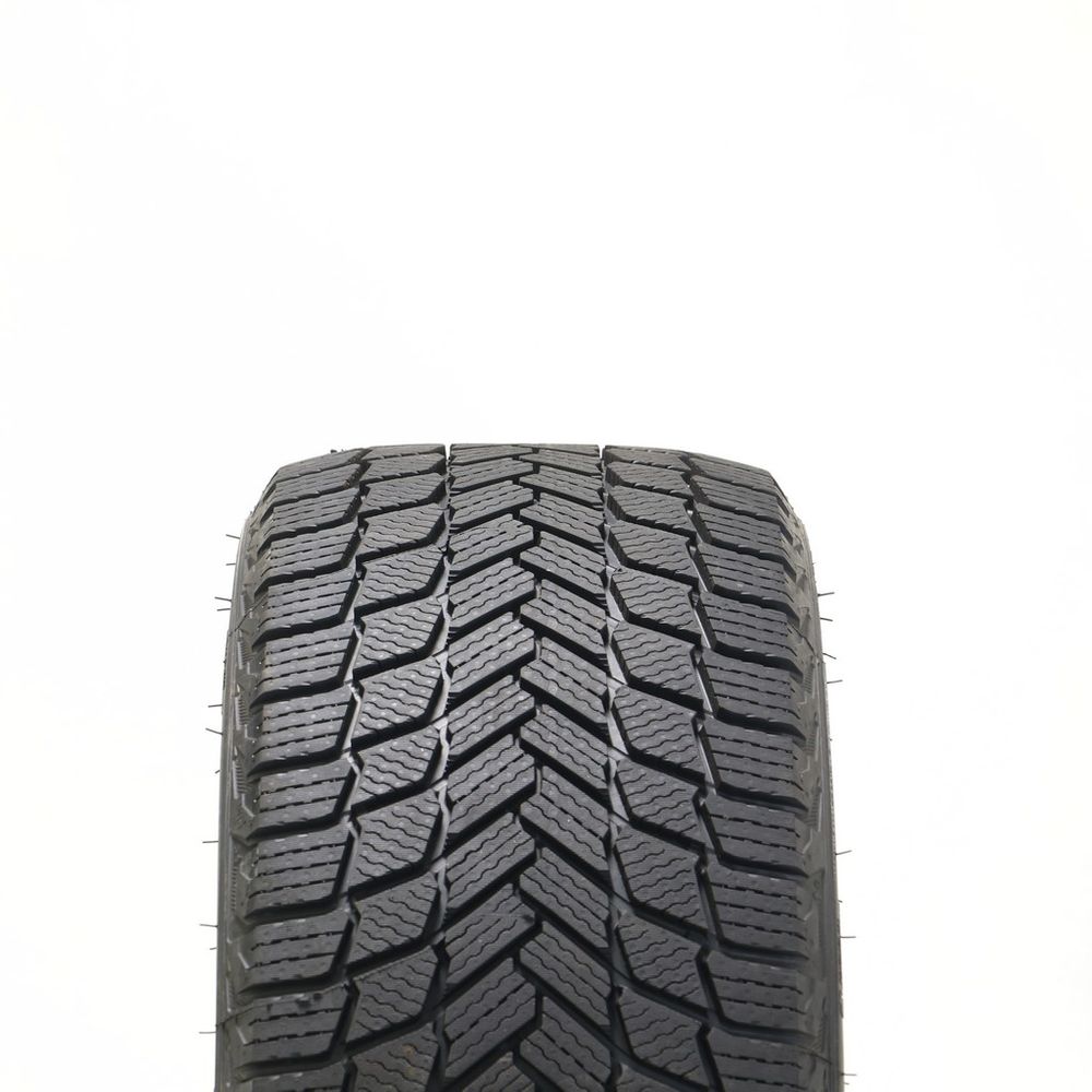 Set of (4) New 235/40R19 Michelin X-Ice Snow 96H - New - Image 2