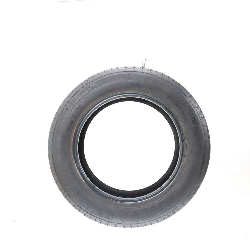 Set of (2) Used 215/60R16 Michelin Primacy MXV4 94H - 8.5/32 - Image 3