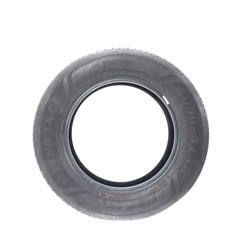 Set of (4) Used 225/65R17 Goodyear Assurance Finesse 102H - 6.5-7.5/32 - Image 6