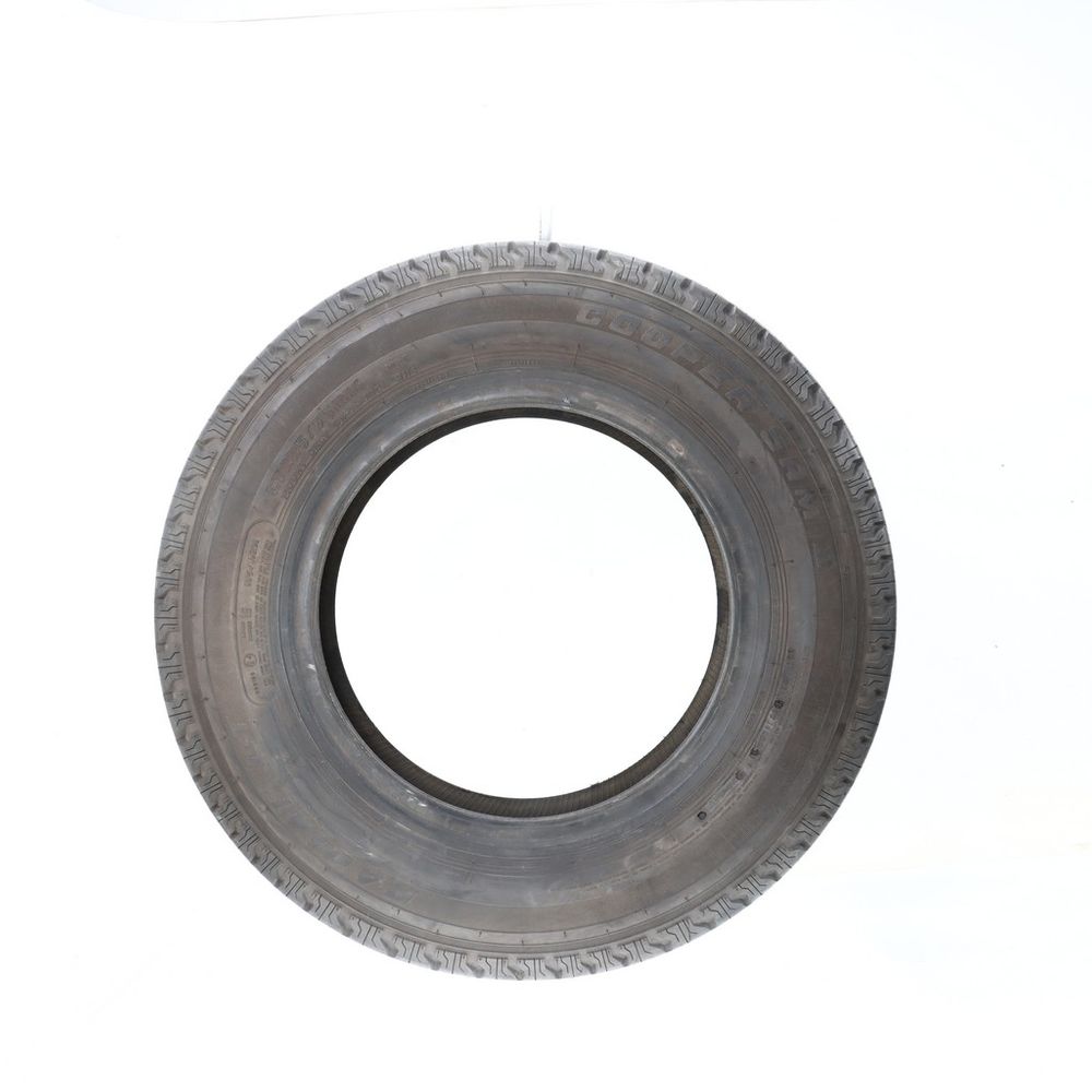 Used LT 225/75R16 Cooper SRM II Radial 115/112N E - 13/32 - Image 3