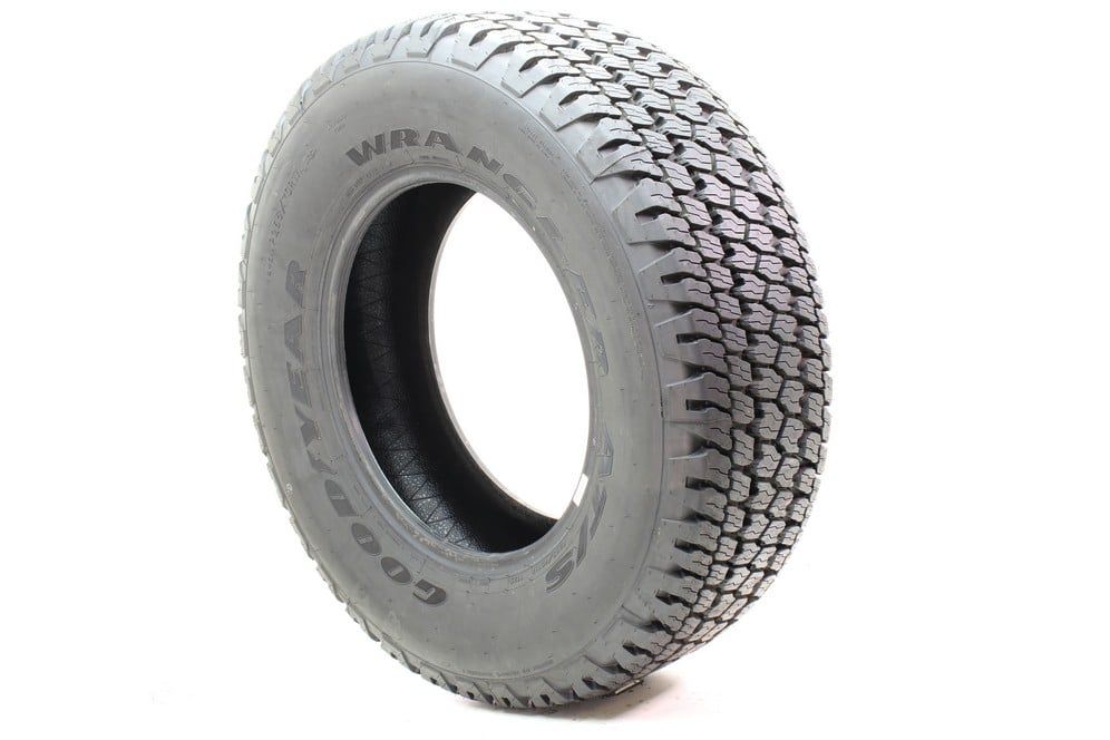 Driven Once 265/70R17 Goodyear Wrangler AT/S 113S - 13.5/32 - Image 1