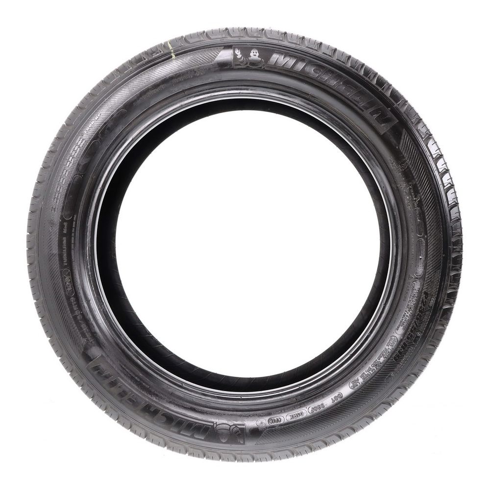 Set of (2) Used 235/55R19 Michelin Latitude Tour HP 101V - 7-7.5/32 - Image 3