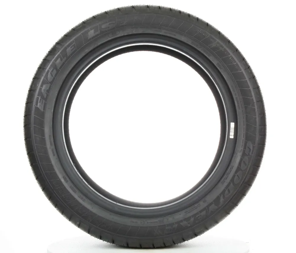 New P 205/70R16 Goodyear Eagle LS-2 96T - Image 2