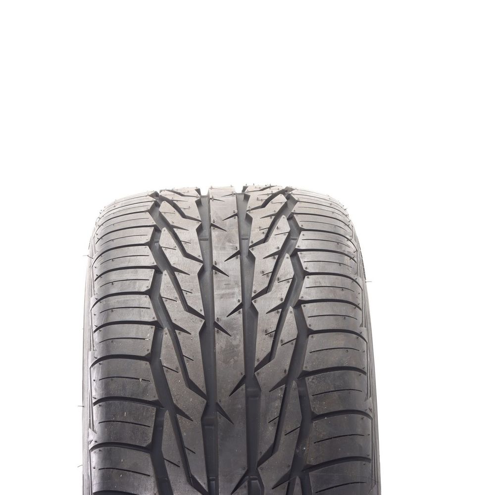 New 255/45R20 Toyo Extensa HP II 105W - Image 2