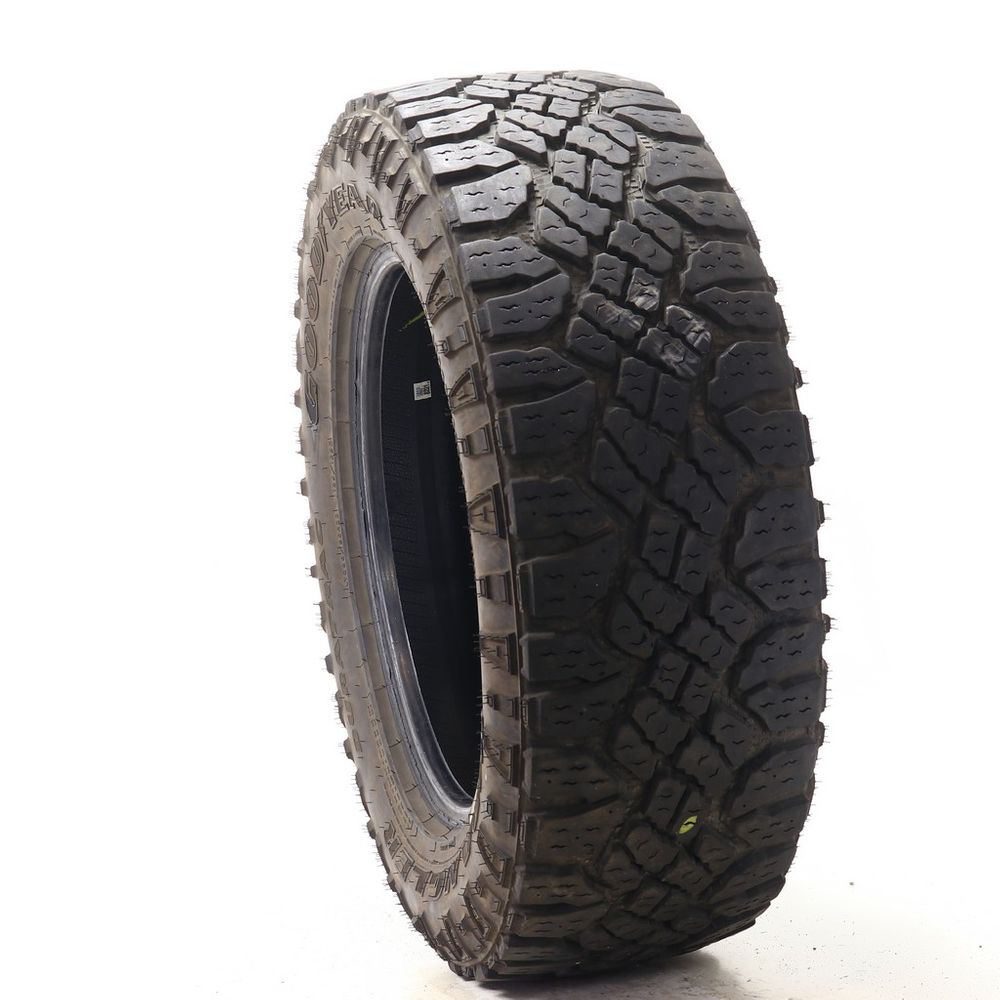 Used LT 285/60R20 Goodyear Wrangler Duratrac 125/122Q - 14/32 - Image 1