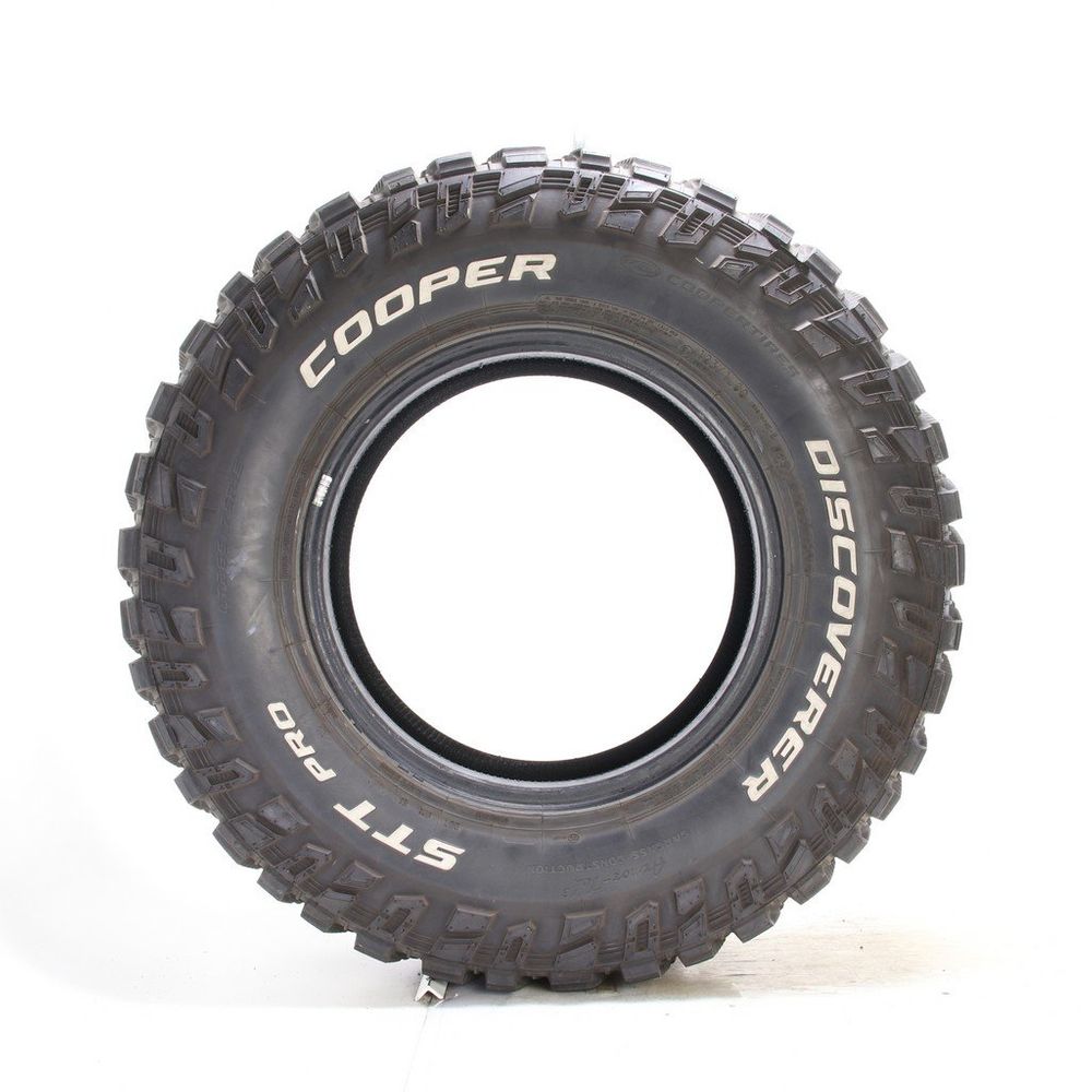 Used LT 265/75R16 Cooper Discoverer STT Pro 123/120Q E - 11/32 - Image 3