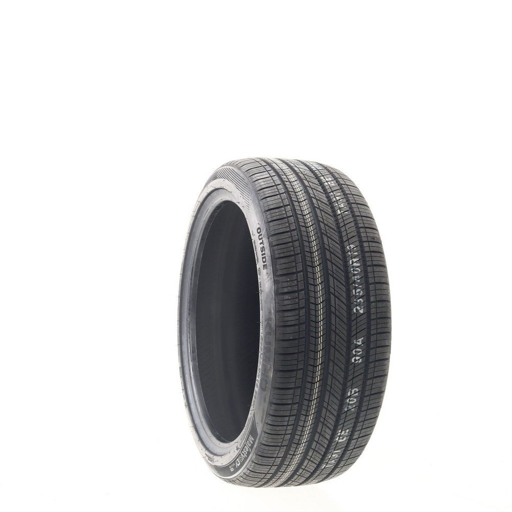 Set of (4) New 235/40ZR19 Kumho Majesty 9 Solus TA91 EV 96W - Image 1