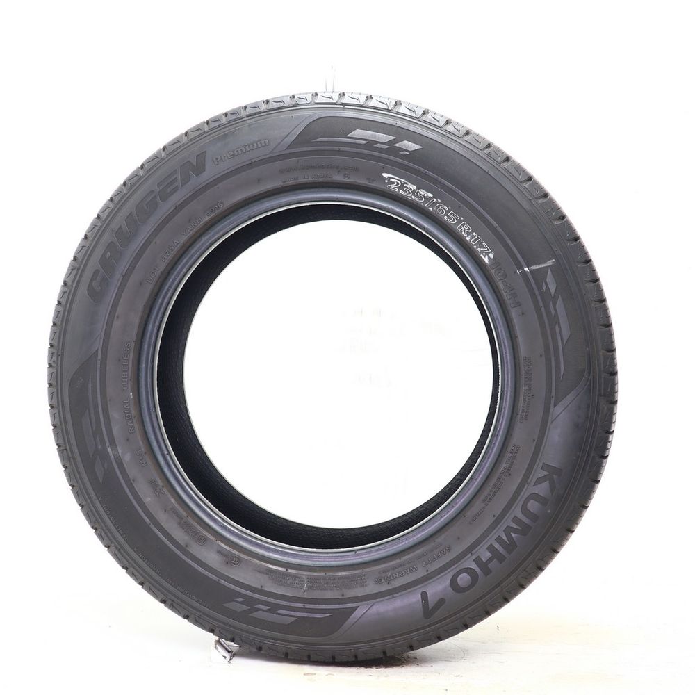 Set of (4) Used 235/65R17 Kumho Crugen Premium 104H - 6.5-7.5/32 - Image 6