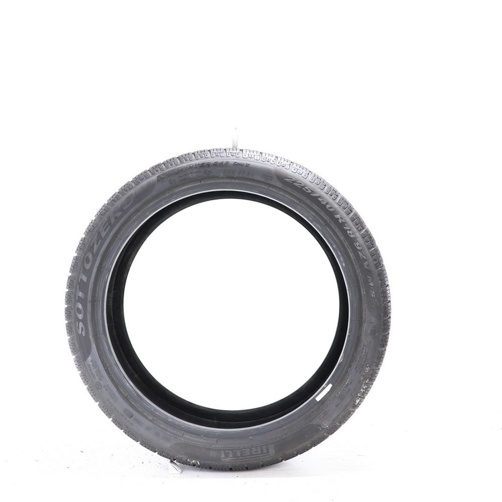 Used 225/40R18 Pirelli Winter 240 Sottozero Series II Run Flat 92V - 7/32 - Image 3
