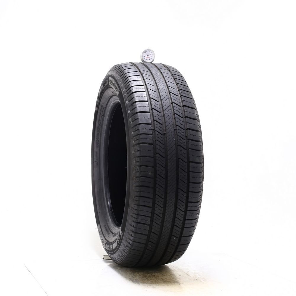 Used 235/60R17 Michelin Defender 2 102H - 9.5/32 - Image 1
