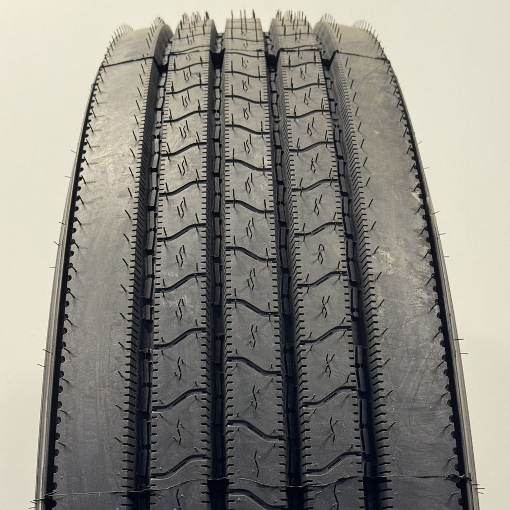 New 295/75R22.5 Goodyear Marathon LHS 149/146L - Image 2