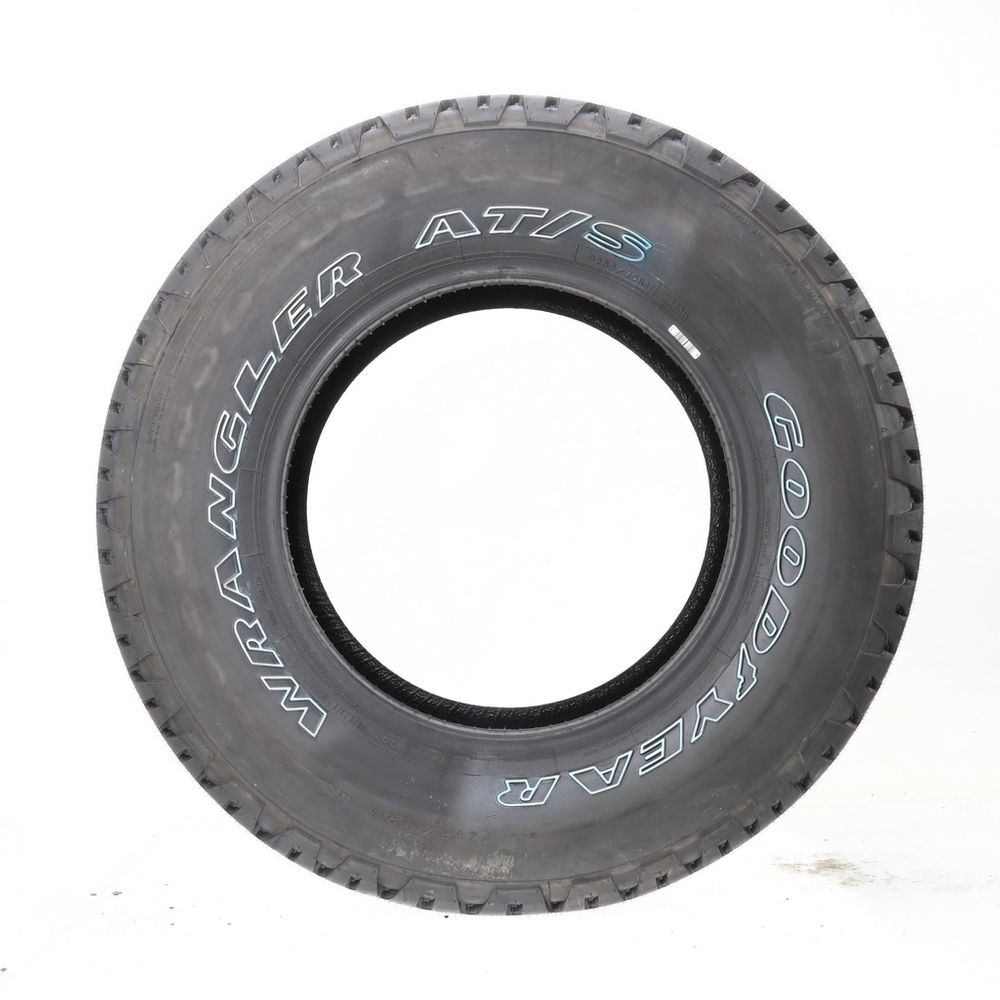 New 265/70R17 Goodyear Wrangler AT/S 113S - 13.5/32 - Image 3