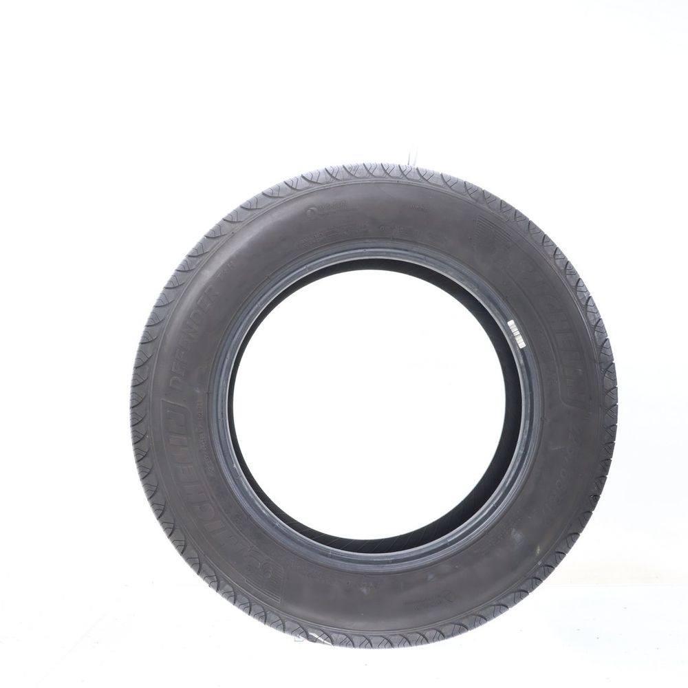 Set of (2) Used 225/65R17 Michelin Defender T+H 102H - 9/32 - Image 3