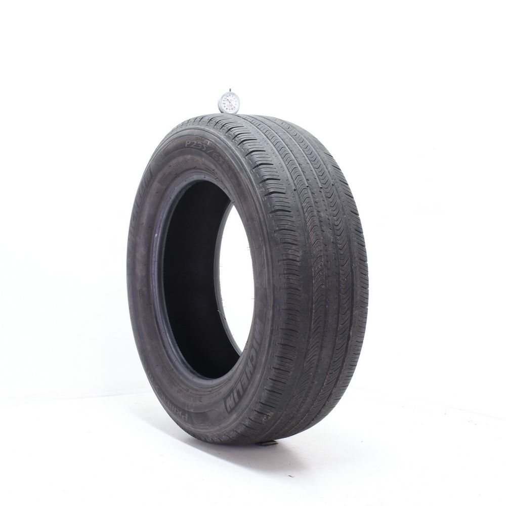 Used 235/65R17 Michelin Primacy MXV4 103T - 5/32 - Image 1