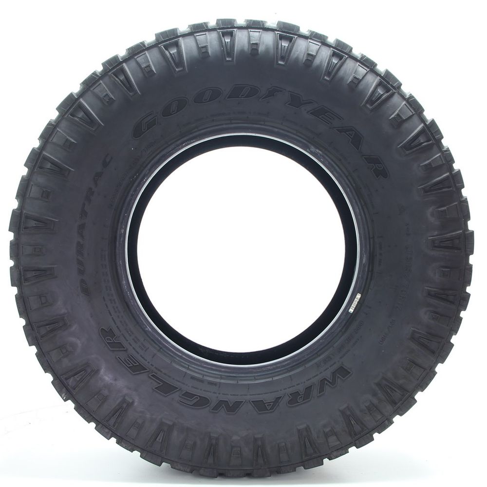 Set of (2) Used LT 315/70R17 Goodyear Wrangler Duratrac 121/118Q E - 8.5-9/32 - Image 3