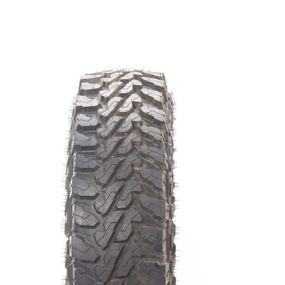 New LT 255/80R17 Yokohama Geolandar M/T G003 121/118Q E - Image 2