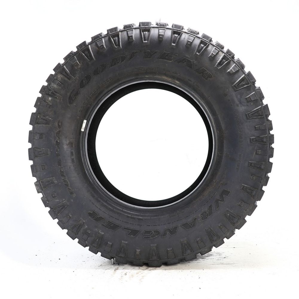 Used LT 295/70R17 Goodyear Wrangler Duratrac 121/118Q E - 12.5/32 - Image 3