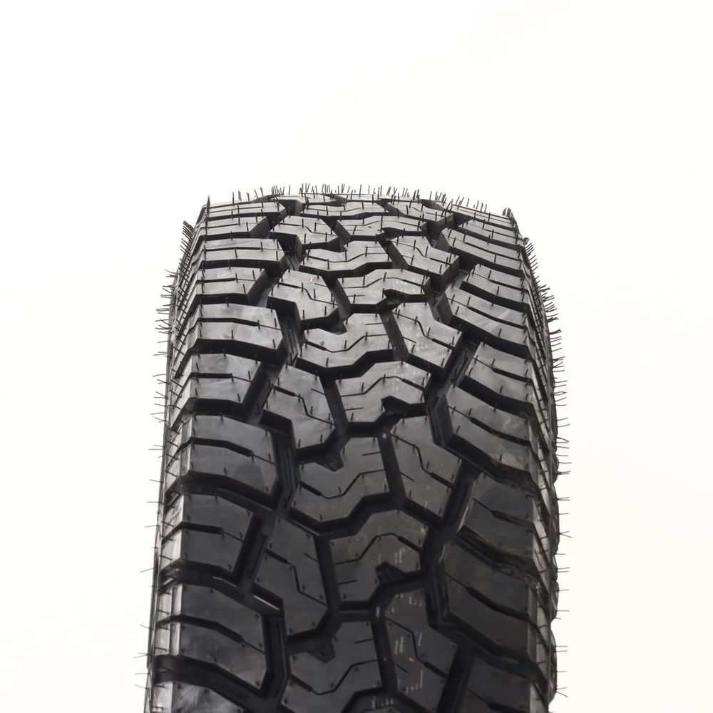New LT 245/75R17 Yokohama Geolandar X-AT 121/118Q E - Image 2