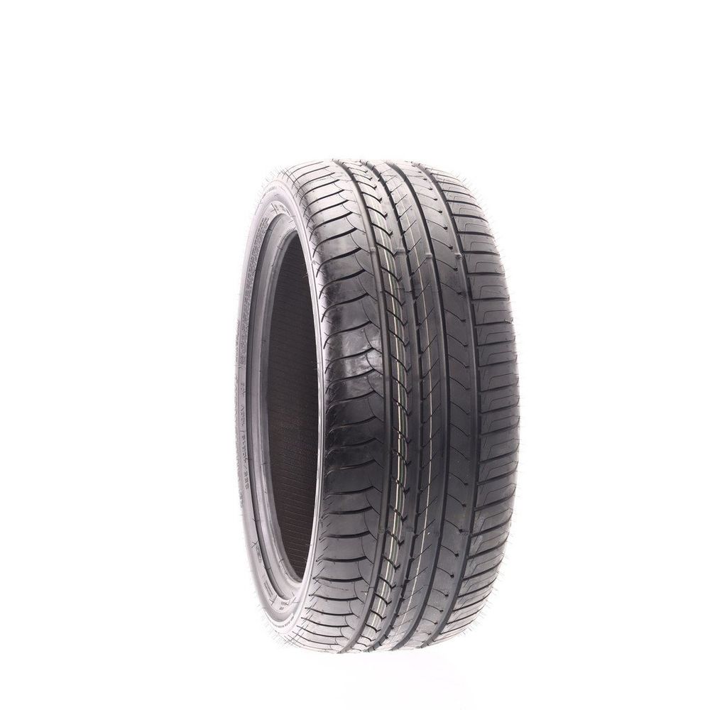 Set of (4) New 255/40R19 Goodyear EfficientGrip Run Flat AOE 100Y - Image 1