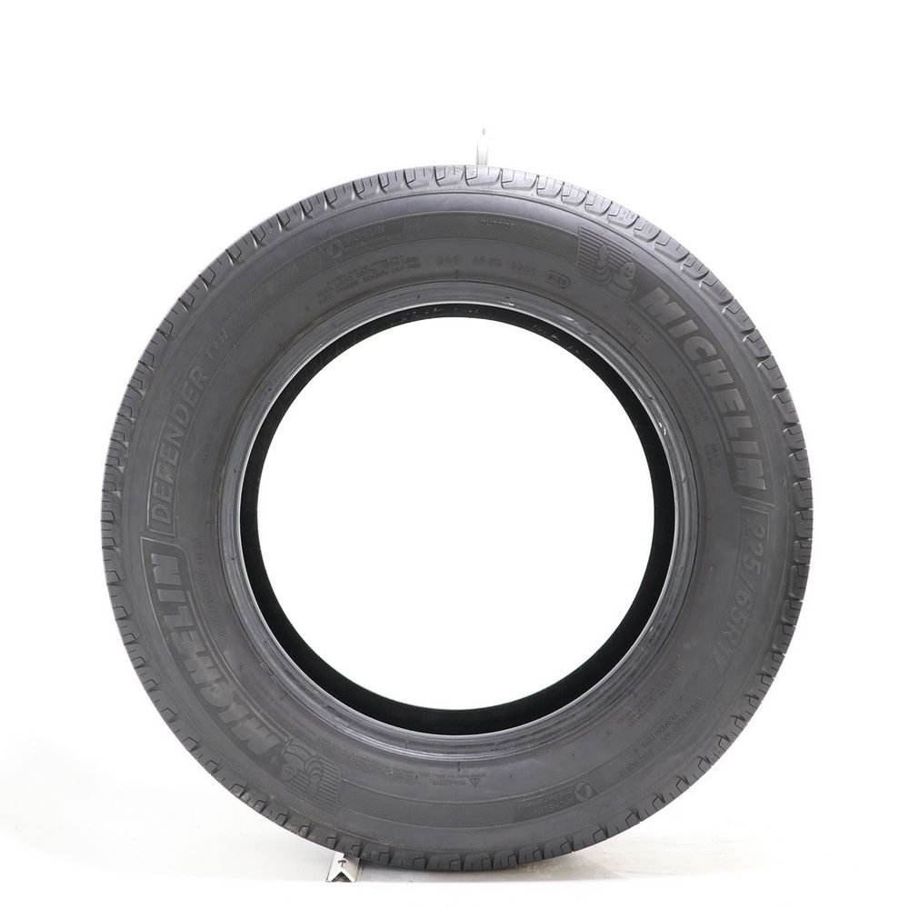 Set of (2) Used 225/65R17 Michelin Defender T+H 102H - 4.5/32 - Image 3